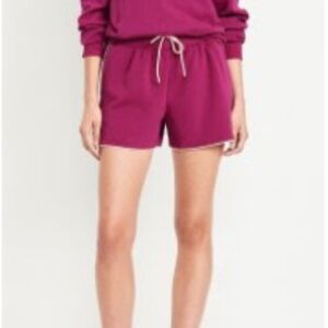 Extra High-Waisted Dynamic Fleece Sweat Shorts - MAGENTA LACQUER